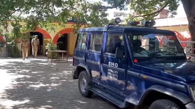 लखीमपुर: शहर के एक स्कूल में पढ़ने वाली दो नाबालिग छात्राओं को किया गया अगवा, सदर कोतवाली में पांच के विरुद्ध प्राथमिकी दर्ज