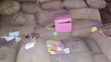 सिमरी बख्तियारपुर: रंगीनियां अंतर्गत एक दुकान में हुई चोरी, दुकानदार पंकज कुमार ने कहा- करीब ₹50 हजार की हुई चोरी