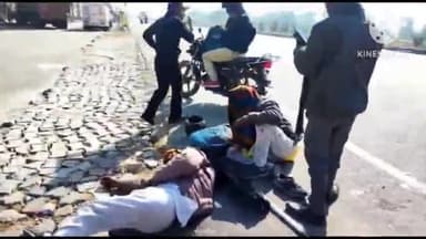 टूंडला: थाना टूण्डला क्षेत्र उसायनी रोड पर बाइक के सामने अचानक गाय आने से सवार तीन लोग घायल