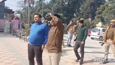 मुज़फ्फरनगर: जीआईसी ग्राउंड में भाकियू की पंचायत का जायजा लेने पहुंचे सिटी मजिस्ट्रेट अनूप सिंह और सीओ सिटी आयुष विक्रम सिंह