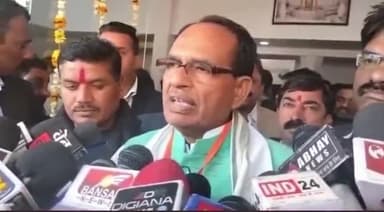 हुज़ूर: सीएम शिवराज ने कांग्रेस पर साधा निशाना कहा कांग्रेस ने फिर से झूठे वादा करना शुरू कर दिया है