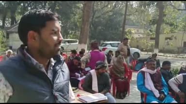 रामसनेही घाट: कोतवाली रामसनेहीघाट में थाना समाधान दिवस आयोजित किया गया, एसडीएम के द्वारा लोगों की समस्याओं को सुना गया