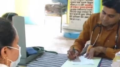 जगदलपुर: रुक्मणी सेवा आश्रम में सर्वध्याय वेलफेयर फाउंडेशन के द्वारा निःशुल्क मेडिकल कैम्प का किया गया आयोजन