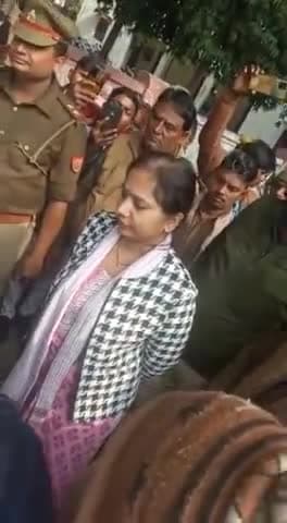 bhim army chief के काफिले पर मुजफ्फरपुर खतौली में गाड़ियों पर पथराव व चंद्रशेखर आजाद जी के सुरक्षा को लेकर ज्ञापन दिया गया मौके पर जिलाध्यक्ष लवकुश साहनी जी मौजूद रहे