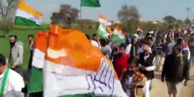 सादुलशहर: गांव अलीपुरा से शुरू हुआ कांग्रेस का हाथ से हाथ जोड़ो अभियान, विधायक के नेतृत्व में निकाली गई पदयात्रा