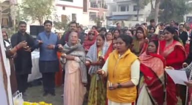 नवाबगंज: काशीराम कालोनी के निकट पार्क में राष्ट्रीय स्वयं सेवक संघ की ओर से भारत माता पूजन कार्यक्रम किया गया आयोजित