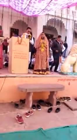 #टोडाभीम विधानसभा क्षेत्र के #गढमोरा में देवनारायण मेला और प्रतिभा सम्मान समारोह में प्रदेश कांग्रेस सेवाकाल महासचिव एवं पूर्व जिला परिषद सदस्य श्रीमती आरती मीना ने की मुख्य अतिथि के रूप में शिरकत, आयोजकों को किया 51 हजार रुपये का सहयोग।