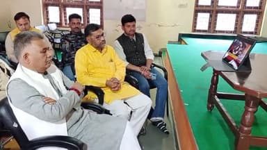 शाजापुर: ज़िला भाजपा कार्यालय पर मध्य प्रदेश के शिक्षा मंत्री ने बूथ क्रमांक 193 पर सुना पीएम के मन की बात कार्यक्रम