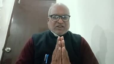 जदयू प्रदेश अध्यक्ष उमेश कुशवाहा को अभिलम्ब दल विरोधी काम के लिए पार्टी से बाहर किया जाए।