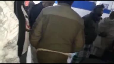 अररिया: जोगबनी से शराब मामले में 3 लोगों को उत्पाद विभाग ने किया गिरफ्तार, मेडिकल के लिए लाया गया सदर अस्पताल