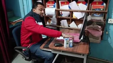 गोपालगंज: बंजारी नया टोला से पुलिस ने 19 पीस टेट्रा पैक शराब की बरामद, धंधेबाज फरार