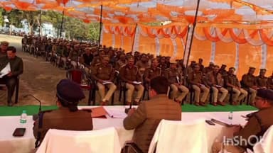 बलरामपुर: एमएलसी चुनाव को लेकर रिजर्व पुलिस लाइन में पुलिस अधीक्षक ने की बैठक, दिए आवश्यक दिशा निर्देश