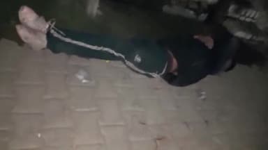 लखीमपुर: खीरी थाना क्षेत्र के अंतर्गत ओयल कस्बे में स्टेट बैंक ऑफ इंडिया के एटीएम के पास नशे में धुत शराबी ने जमकर किया हंगामा