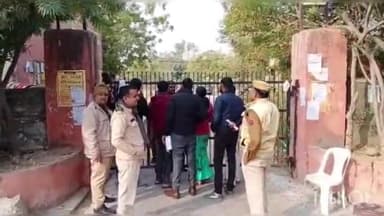 लाडपुरा: राजस्थान लोक सेवा आयोग सेकेंड ग्रेड टीचर भर्ती परीक्षा शहर के विभिन्न परीक्षा केंद्रों पर हुई आयोजित