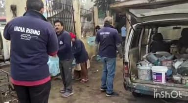 आगरा: आईएसबीटी ट्रांसपोर्ट नगर में इंडिया राइजिंग की टीम ने 470वां स्वच्छता व सौंदर्यीकरण अभियान चलाया