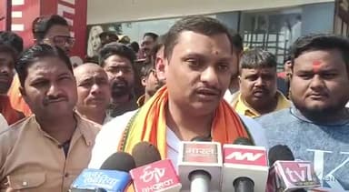 सिगरा आईपी मॉल के पास हिंदू जागरण मंच ने पठान मूवी का किया विरोध, जिला संयोजक ने दी जानकारी