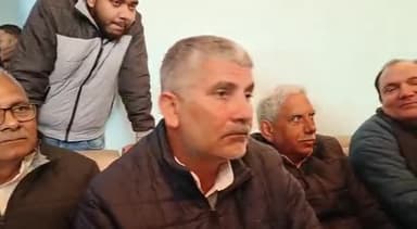 शामली: कैराना रोड पर आरलड़ी विधायक प्रशन्न चौधरी ने प्रेस वार्ता कर सरकार पर कसा तंज, किसानों के मुद्दों पर सौंपेंगे ज्ञापन