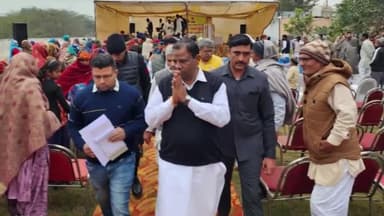 चरखी दादरी: श्रम एवं रोजगार मंत्री अनूप धानक ने रावलधी में आयोजित एक कार्यक्रम में की शिरकत, शहीदों को किया नमन