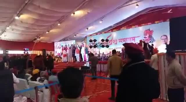 केसरिया महापंचायत
#चलो_जयपुर_2अप्रेल_2023 
#चलो_चलो_जयपुर_चलो 
#केसरिया_महापंचायत 
#csckhariya #SSG 
Sukhdev Singh Gogamedi