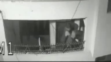 कानपुर: हनुमंत विहार के लवकुश नगर क्षेत्र अंतर्गत रिटायर्ड पुलिसकर्मी के बेटे ने एक दंपति को पीटा, घटना CCTV कैमरे में हुई कैद