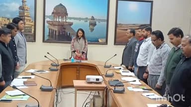 जैसलमेर: शहीद दिवस पर कलेक्ट्रेट सभागार में 2 मिनट का मौन रखकर शहीदों का किया गया स्मरण