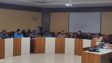 हज़ारीबाग: समाहरणालय सभाकक्ष में जिला सड़क सुरक्षा समिति की बैठक हुई संपन्न