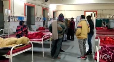 धौलपुर: सरेदी चौराहे के पास संतुलन बिगड़ने पर 21 वर्षीय बाइक सवार युवक गिरकर हुआ घायल, इलाज जारी