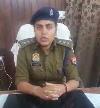 दारागंज थाना क्षेत्र मे पति द्वारा मारपीट किए जाने से महिला की मौत हो जाने के सम्बन्ध मे सहा0पुलिसआयुक्त झूंसी की बाइट