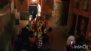 मुंगेर: जिला मुख्यालय में कड़ी सुरक्षा के बीच देर शाम तक होती रही मां सरस्वती की प्रतिमा का विसर्जन