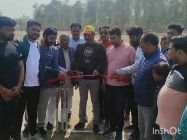 बड़ा मलहरा के ग्राम महराजगंज में भव्य क्रिकेट टूर्नामेंट का आयोजन IPL की तर्ज पर हजारों की संख्या में पहुंचते हैं दर्शक