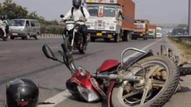 गरखा: ठीकहा मरीचा के पास हुए सड़क हादसे में घायल युवक की इलाज के दौरान हुई मौत