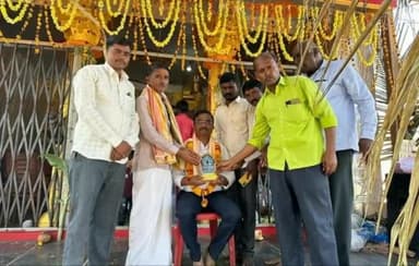 ಶಿರಹಟ್ಟಿ: ಮಜೂರ್ ಗ್ರಾಮದಲ್ಲಿ ಕಲ್ಮೇಶ್ವರ ದೇವಸ್ಥಾನದ ಉದ್ಘಾಟನೆ ಮತ್ತು ಕಳಸಾರೋಹಣ ಕಾರ್ಯಕ್ರಮ