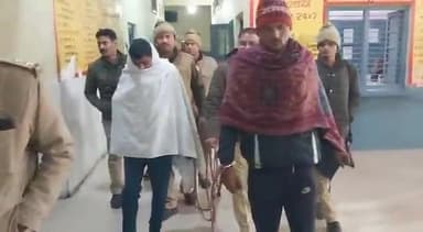 शामली: गांव सिंभालका के जंगलों में पुलिस और बदमाशों की हुई मुठभेड़, दो बदमाशों के पैर में लगी गोली