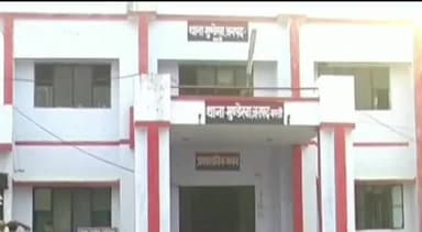 बस्ती: परसा मुजेहना के पास तेज रफ़्तार डबल डेकर बस ने सड़क पर खड़ी ट्रक में मारी टक्कर, एक दर्जन से अधिक लोग हुए घायल