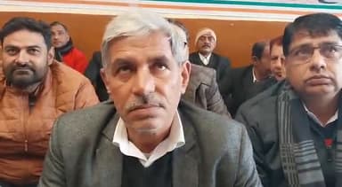 शामली: कलेक्ट्रेट प्रांगण में जिला बार एसोसिएशन के अधिवक्ताओं ने किया धरना प्रदर्शन: अध्यक्ष बिजेंद्र कुमार