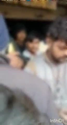 एटा: गाँव श्री करा में दिन दहाड़े पति-पत्नी व पुत्र को चाकुओं से गोदा, पति-पत्नी की हुई मौत व पुत्र की हालत हुई गंभीर