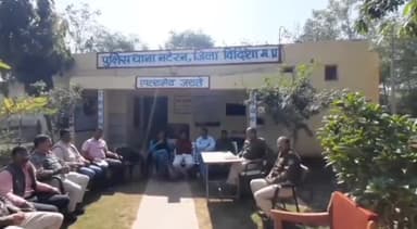 नटेरन: ग्राम खुसोर में पानी का पम्प रखने पर 1 व्यक्ति के साथ गांव के व्यक्तियों ने की मारपीट