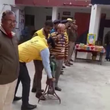 कानपुर: नागरिक सुरक्षा कोर की टीम ने शहीदी दिवस के अवसर पर थाना नवाबगंज में दी श्रद्धांजलि