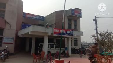 दरभंगा: सदर थाना पुलिस ने म्यूजियम गुमती के पास एक आवासीय होटल में हंगामा कर रहे तीन लोगों को किया गिरफ्तार