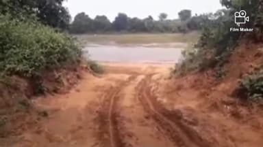 देवघर: ज़िला उपायुक्त ने अवैध बालू उत्खनन और परिवहन को लेकर संबंधित अधिकारियों को दिए निर्देश