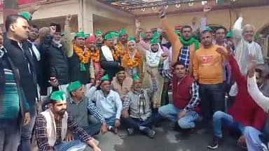 मुरादाबाद: राष्ट्रीय लोक दल के कार्यकर्ताओं ने किसान संदेश अभियान के तहत कलेक्ट्रेट में डीएम को सौंपा 3 सूत्रीय ज्ञापन