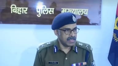 पटना ग्रामीण: ऑपरेशन प्रहार के तहत वर्ष 2022 में 88647 अभियुक्तों को किया गिरफ्तार, पटना में मुख्यालय एडीजी जे एस गंगवार ने दी जानकारी