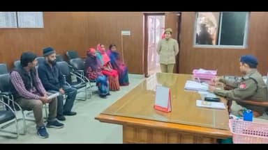 बहराइच: एसपी कार्यालय में पुलिस अधीक्षक प्रशांत वर्मा ने लगाया जनता दरबार, फरियादियों की सुनी समस्याएं