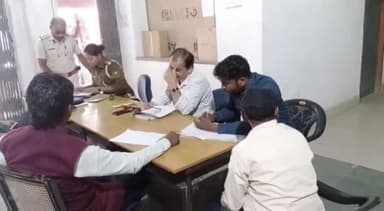 महुआ: महुआ थाना क्षेत्र के अलग-अलग गांवों से अपहृत तीनों लड़कियों को पुलिस ने जिले के विभिन्न थाना क्षेत्रों से किया बरामद