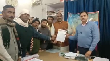 प्रयागराज: मेडिकल चौराहा स्थित अधिशासी अभियंता को व्यापारी एकता समिति के तत्वाधान में बिजली कनेक्शन को लेकर सौंपा गया ज्ञापन