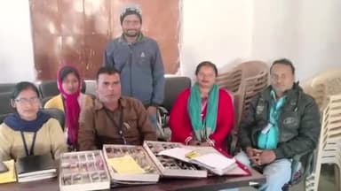 बरकागाँव: कंडावे में मन सुधारी फाउंडेशन NGO के द्वारा निशुल्क नेत्र जांच शिविर का किया गया आयोजन