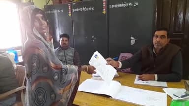 नावकोठी: प्रखंड कार्यालय में दुग्ध उत्पादक समिति के सदस्यों ने कराया नामांकन, ररिऔना व सैदपुर की समिति का निर्विरोध चुनाव होना तय