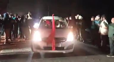 फैज़ाबाद: नेपाल से आई देव शिला का अयोध्या में हुआ भव्य स्वागत, जय श्रीराम के उद्घोष से गुंजायमान हुई रामनगरी