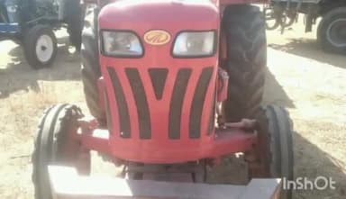 मेदिनीनगर (डालटनगंज): पड़वा मोड़ से नावा बाजार सीओ ने एक अवैध बालू लदे ट्रैक्टर को किया ज़ब्त