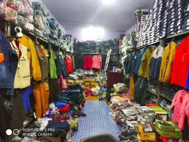 35% की स्पेशल डिस्काउंट ऑफर पर हमारे स्टोर पर #Jackets #Swetar खरीदारी करे ।
       👉 Mini Shopping Mall Padma 🙏